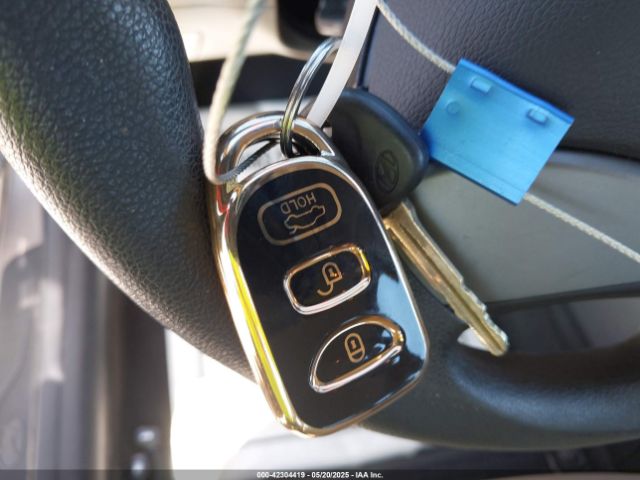 5NPDH4AE0GH686307 Hyundai ELANTRA SE