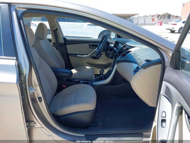 5NPDH4AE0GH686307 Hyundai ELANTRA SE