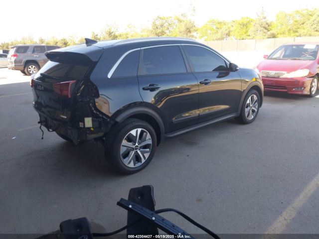 KNDCE3LG8N5134984 KIA Niro Ev Ex Premium