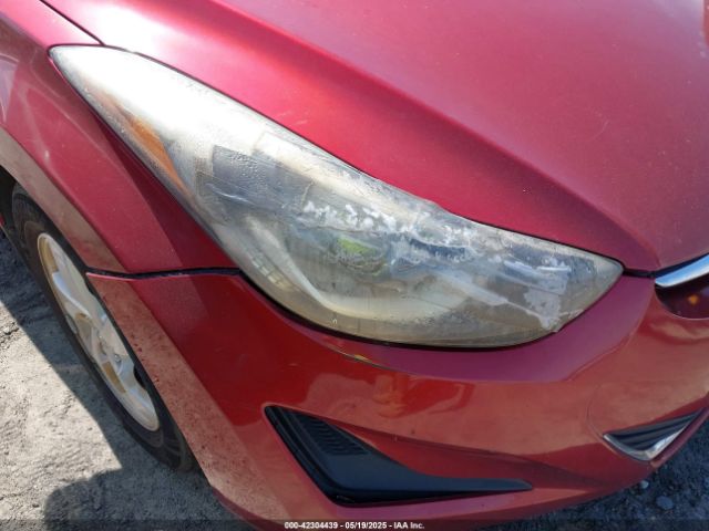 5NPDH4AE3FH631235 Hyundai ELANTRA SE