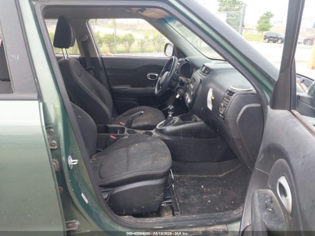 KNDJN2A27E7035702 KIA Soul