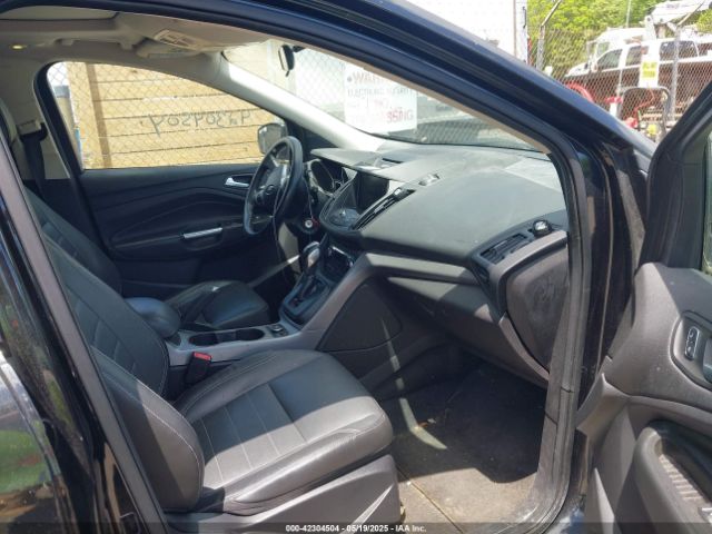 1FMCU9GX2EUD28671 Ford ESCAPE SE