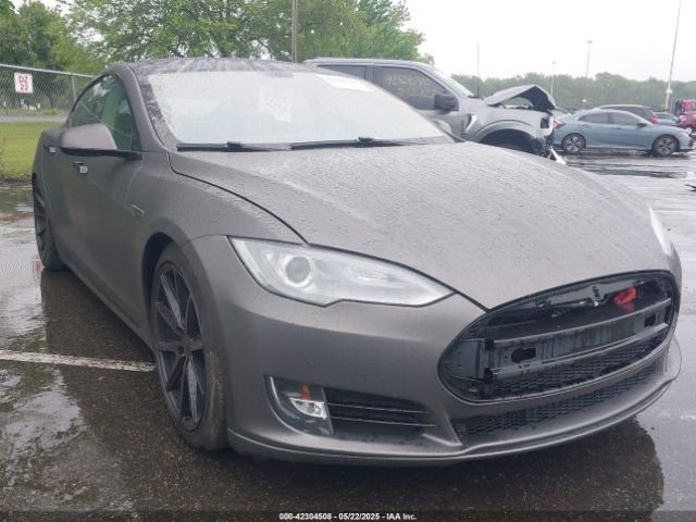 2013 TESLA MODEL S 5YJSA1DN4DFP09961
