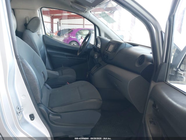 3N6CM0KNXFK731138 Nissan 2015