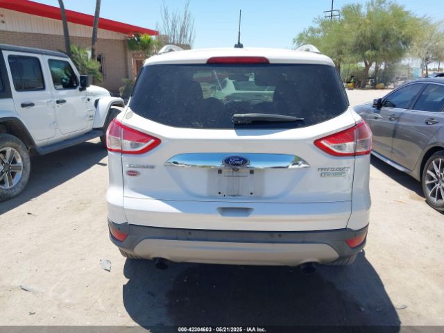 1FMCU0J90EUB49745 Ford Escape Titanium