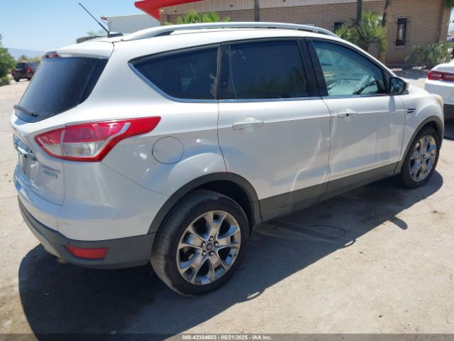 1FMCU0J90EUB49745 Ford Escape Titanium