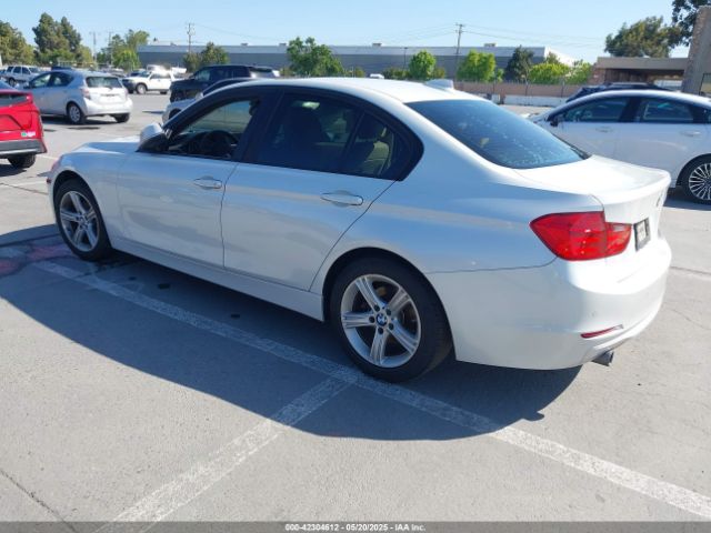 2014 BMW 320I WBA3B1G50ENN90657 Photo 2