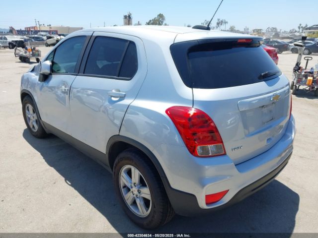 2022 CHEVROLET TRAX KL7CJKSM5NB542130 Photo 2