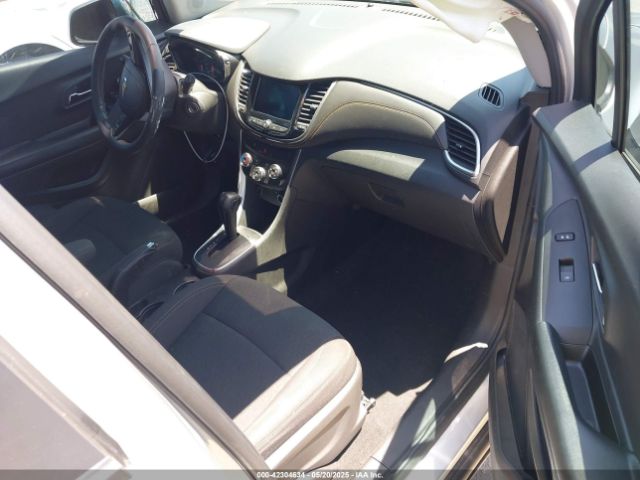 2022 CHEVROLET TRAX KL7CJKSM5NB542130 Photo 4