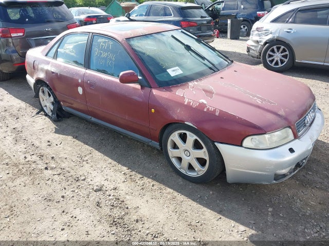 1998 AUDI A4 WAUCB28D8WA163067 Photo 0