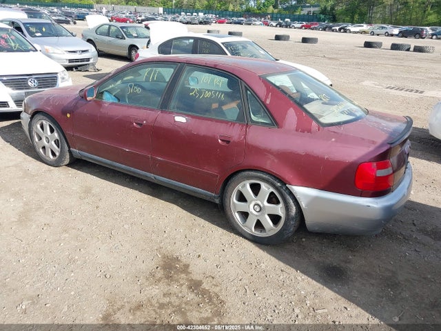 1998 AUDI A4 WAUCB28D8WA163067 Photo 2
