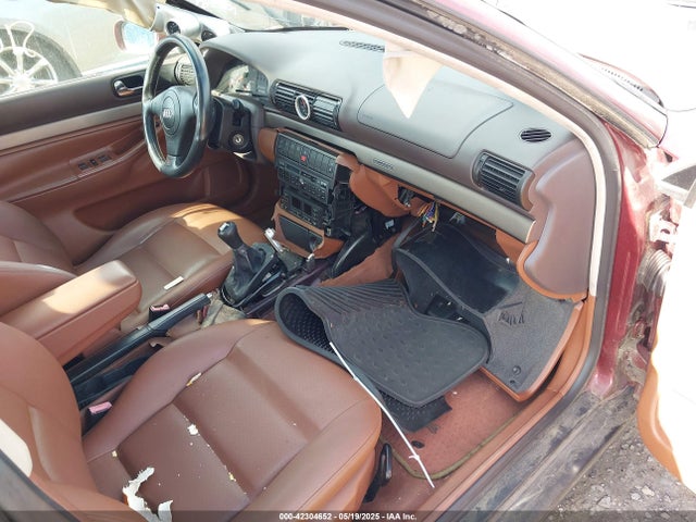 1998 AUDI A4 WAUCB28D8WA163067 Photo 4