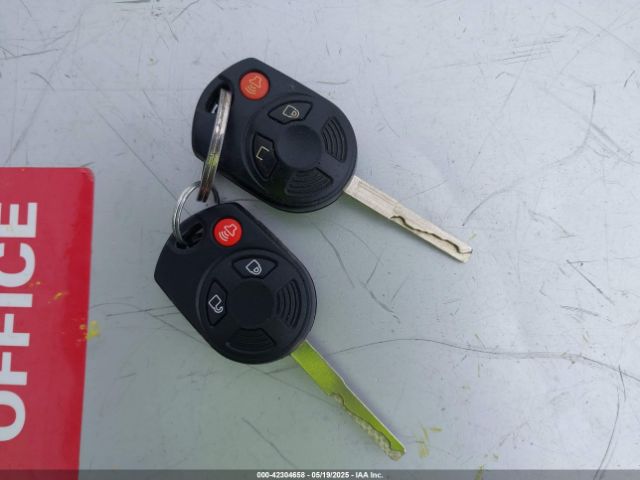 1FMCU0F71GUC42171 Ford ESCAPE S