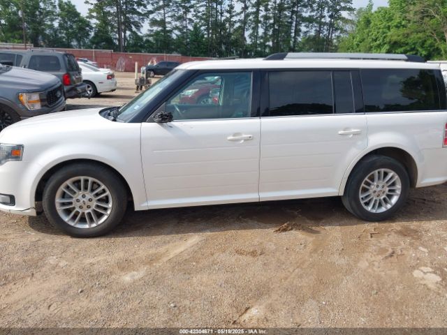 2FMGK5C8XEBD00203 Ford FLEX SEL