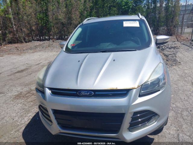 1FMCU9J96EUB67946 Ford Escape Titanium