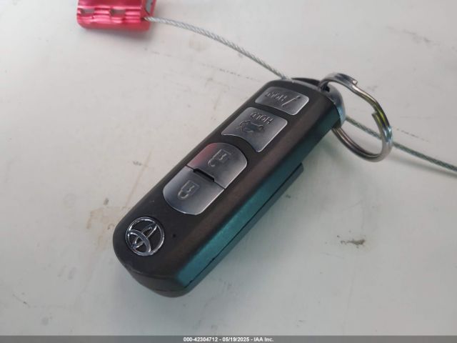 3MYDLBYV1HY180614 Toyota YARIS IA