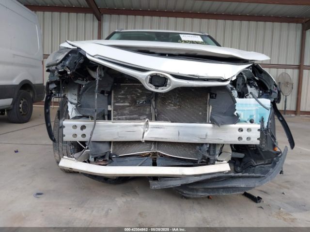 5TDKDRAH6PS007743 Toyota Highlander Xle