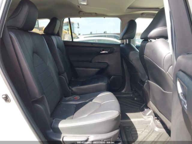 5TDKDRAH6PS007743 Toyota Highlander Xle