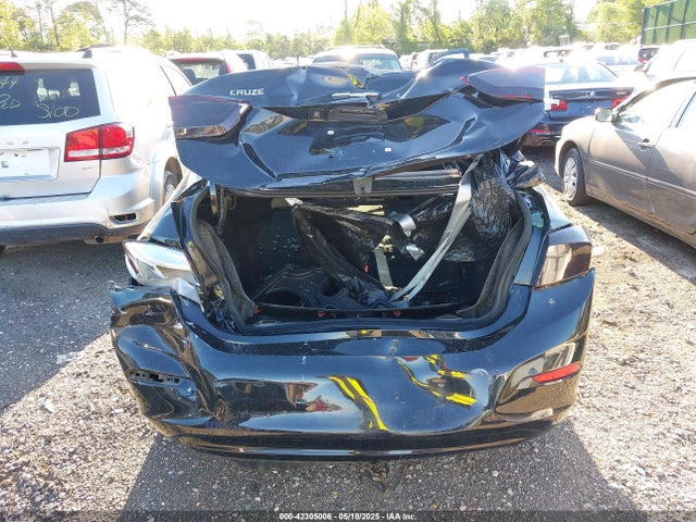 1G1BE5SM0J7133902 Chevrolet Cruze Lt Auto