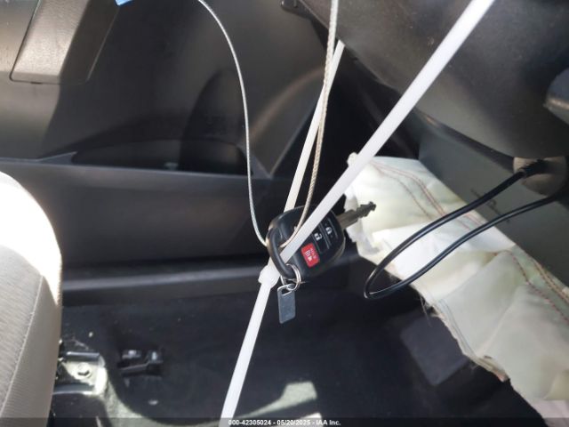 5YFBURHE0FP337963 Toyota Corolla Le Plus