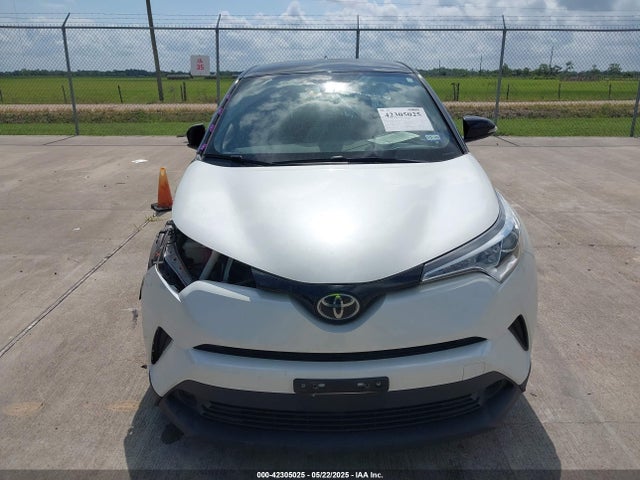 JTNKHMBX6K1036948 Toyota C-HR XLE