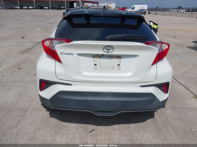 JTNKHMBX6K1036948 Toyota C-HR XLE