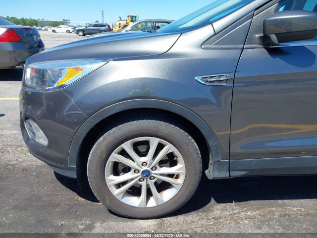 1FMCU0GD5KUB19907 Ford ESCAPE SE
