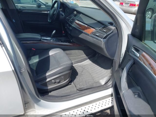 2010 BMW X5 5UXFE8C58AL312356 Photo 4
