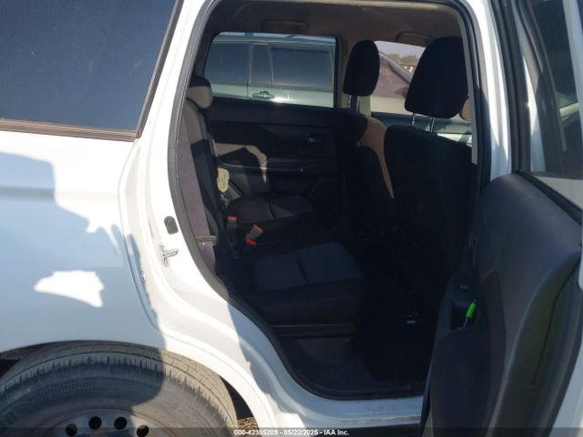 JA4AD2A34EZ010217 Mitsubishi Outlander Es