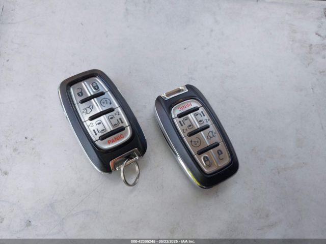 2C4RC1BG2HR642106 Chrysler Pacifica Touring-l