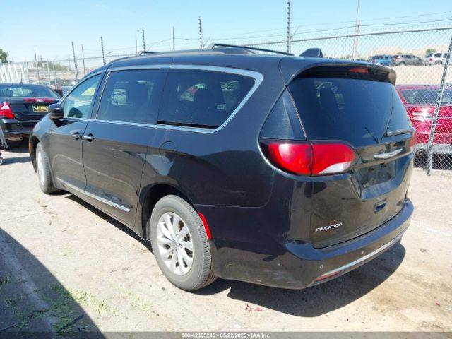 2C4RC1BG2HR642106 Chrysler Pacifica Touring-l