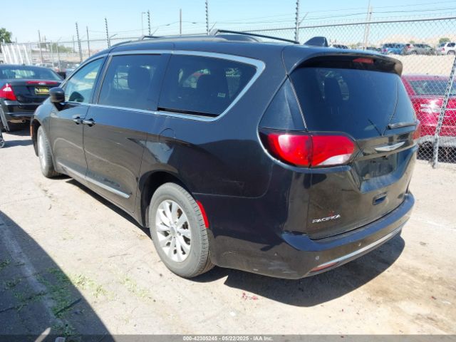 2C4RC1BG2HR642106 Chrysler Pacifica Touring-l