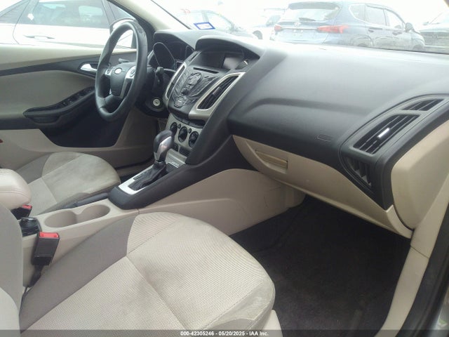1FADP3F23EL451734 Ford FOCUS SE