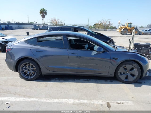 Tesla 2022 2022 5YJ3E1EA9NF212412 Image 12