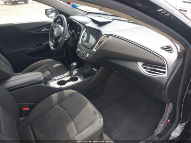 2017 CHEVROLET MALIBU 1G1ZE5ST1HF112594 Photo 4