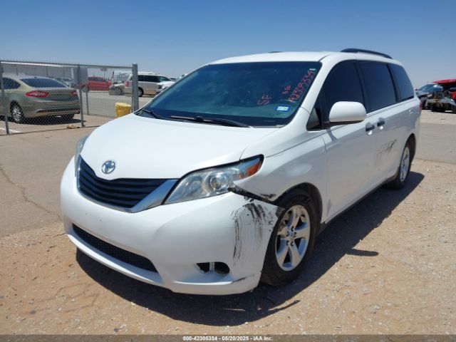 2014 TOYOTA SIENNA 5TDKK3DC2ES461181 Photo 1
