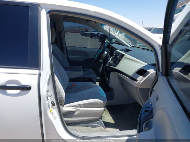 2014 TOYOTA SIENNA 5TDKK3DC2ES461181 Photo 4