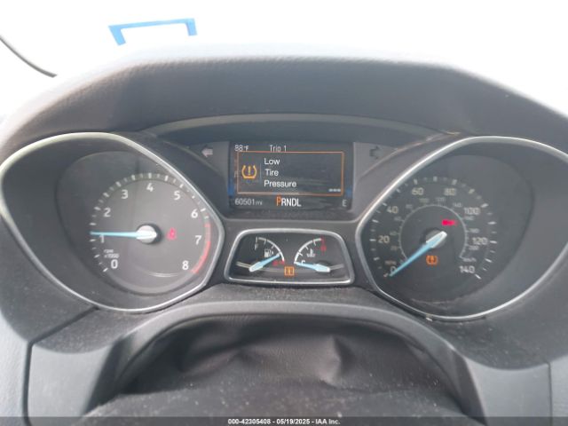 1FADP3F27GL233945 Ford FOCUS SE