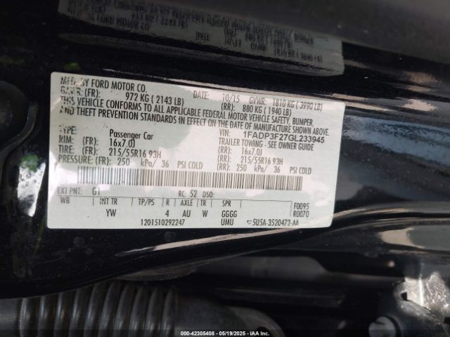 1FADP3F27GL233945 Ford FOCUS SE