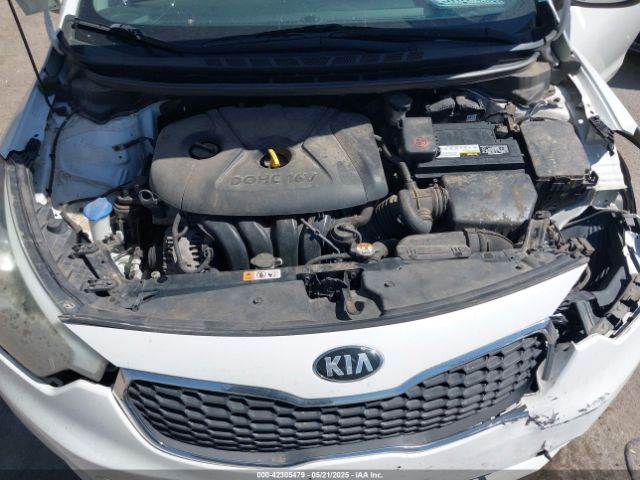 KNAFX4A6XE5217305 KIA Forte