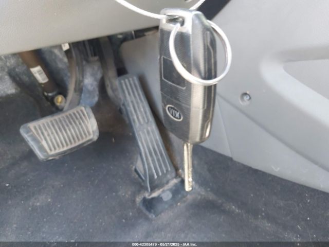 KNAFX4A6XE5217305 KIA Forte