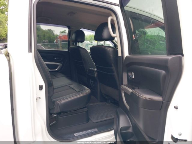 1N6BA1F43HN558166 Nissan Titan Xd Sl Diesel
