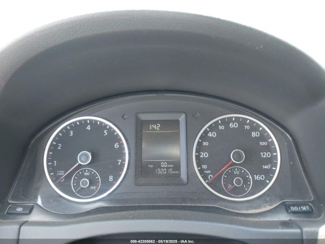 2011 VOLKSWAGEN TIGUAN WVGAV7AX1BW534176 Photo 6