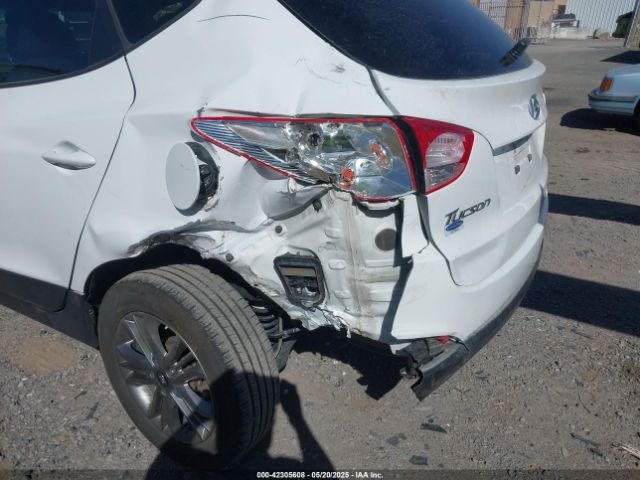 KM8JUCAG3EU807730 Hyundai TUCSON SE