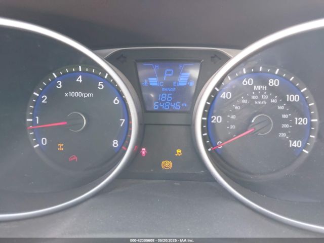 KM8JUCAG3EU807730 Hyundai TUCSON SE