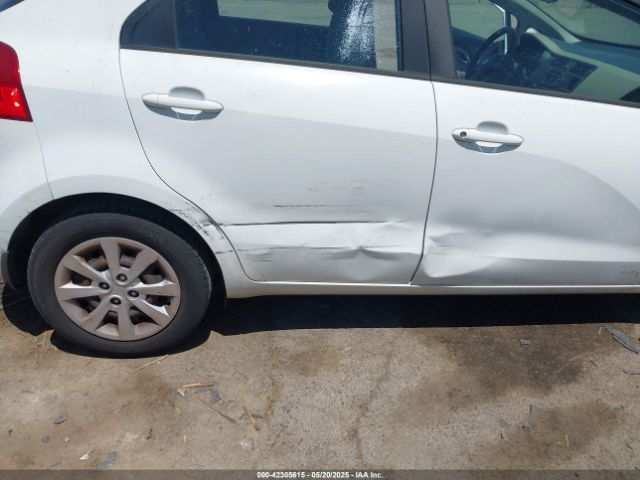 KNADM5A32F6458508 KIA RIO LX