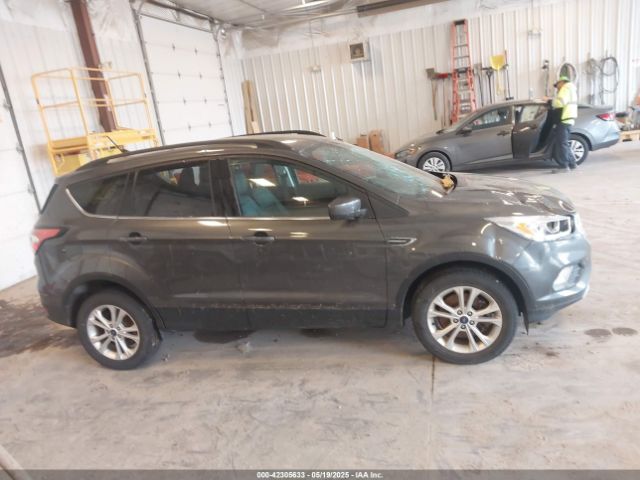 1FMCU9HDXJUA96450 Ford ESCAPE SEL