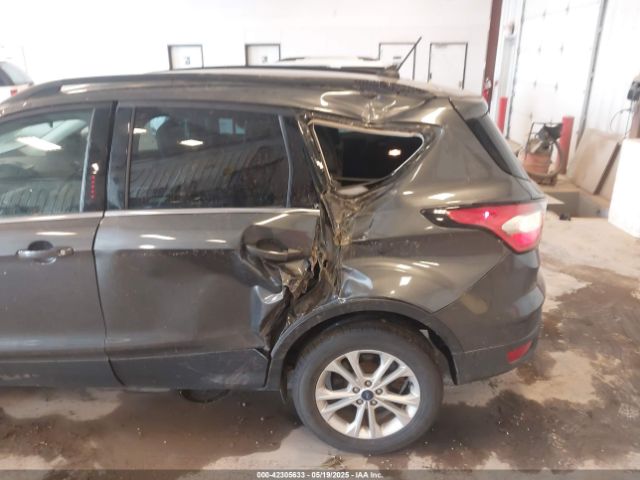 1FMCU9HDXJUA96450 Ford ESCAPE SEL