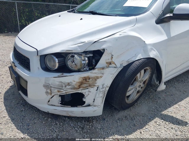 1G1JC5SH5E4187031 Chevrolet Sonic Lt Auto