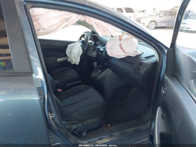 JM1DE1KZ3E0172194 Mazda Mazda2 Sport